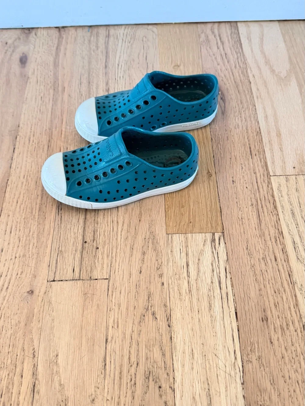 Kids Native turquoise shoes